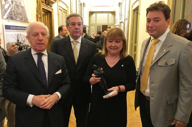 Quarenta junto a a Canciller Susana Malcorra y el Embajador argentino en Italia, el jaureguiense Tomás Ferrari